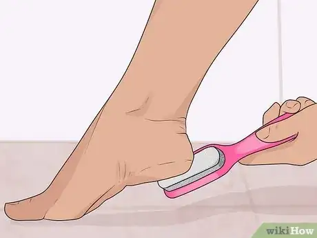 Image titled Use Pedicure Tools Step 5