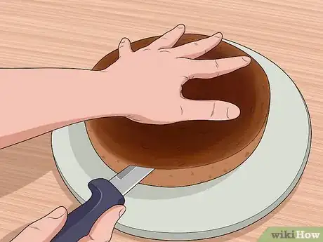 Image titled Fix a Baked Cake Stuck to the Pan Step 12