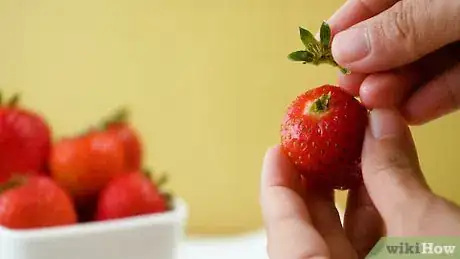 Image titled Cut Strawberries for Every Occasion Step 2