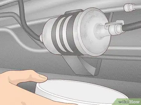 Image titled Change a Fuel Filter Step 10