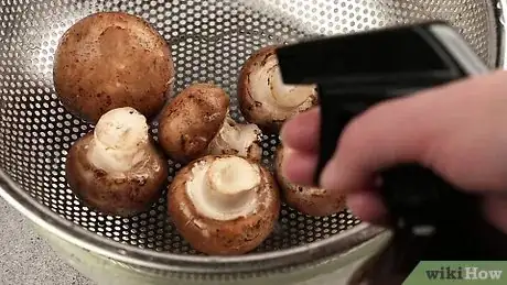 Image titled Clean Crimini Mushrooms Step 1