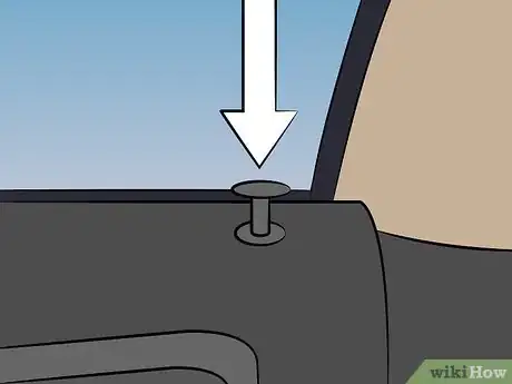 Image titled Tell if You're Being Pulled Over by a Legit Police Officer Step 10