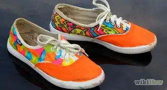 Decorate Canvas Shoes With Markers