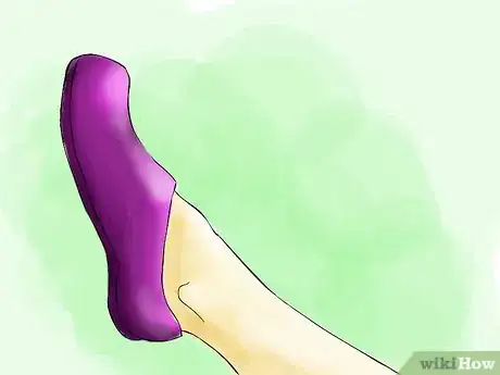 Image titled Remove Corns from Your Toes Step 01