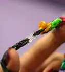 Make a Ladder Bracelet on the Rainbow Loom