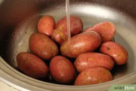 Image titled Keep Roast Potatoes Crispy After Cooking Step 6