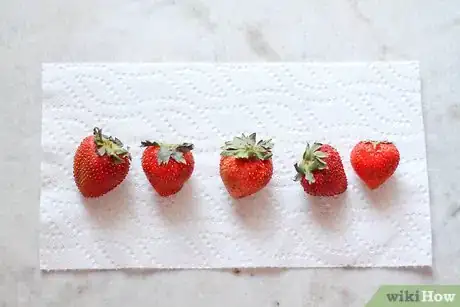 Image titled Prepare and Use Strawberries Step 3