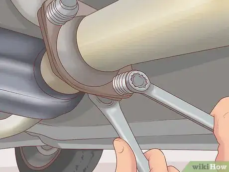 Image titled Fix a Broken Exhaust Pipe Step 13