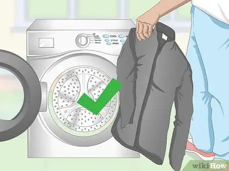 Image titled Wash a Fleece Jacket Step 2