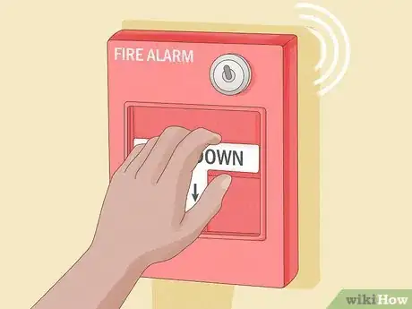 Image titled Report a Fire Step 1