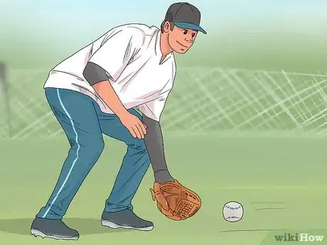 Image titled Catch a Baseball Step 8