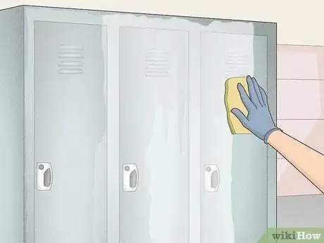 Image titled Paint Lockers Step 3