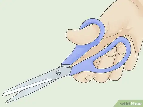 Image titled Hold Scissors Step 2