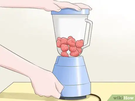 Image titled Get Strawberry Seeds Step 1