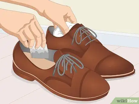 Image titled Remove Odor from Leather Shoes Step 11