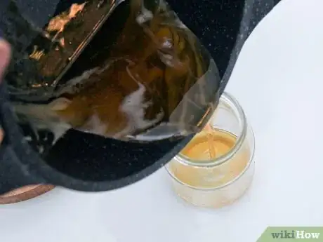 Image titled Make Creamed Honey Step 12