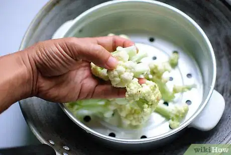 Image titled Steam Food in a Wok, Pan or Pot Step 3