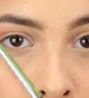 Make Cat Eyes With Eyeliner