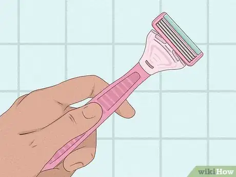 Image titled Avoid Pubic Razor Bumps Step 4