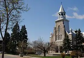 Saint-Léonard church on Rue Jarry.