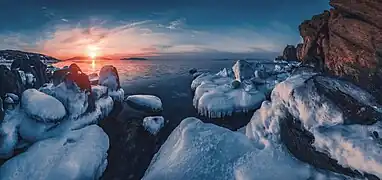 The Sea of Japan seen from the south of Slavyanka. From a distance, the two islands of Antipenko (left) and Sibiryakov (right).