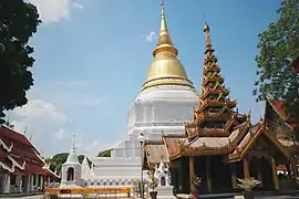 From 1434 to 1468 it was housed at Wat Phra Kaeo Don Tao, Lampang