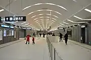 Line 6 concourse