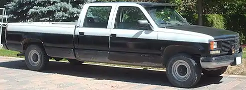 1992–1993 GMC Sierra C3500 SL crew cab