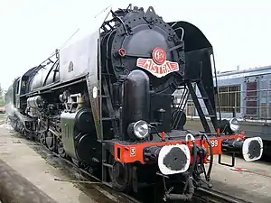 The 141.R.1199 at the Villeneuve-Saint-Georges depot on 5 May 2007.