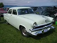 1953 Ford Mainline Fordor Sedan