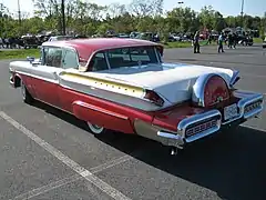 rear view, showing optional Continental tire kit