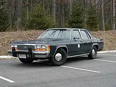 1990 Ford LTD Crown Victoria (Panther platform)