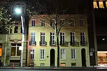 Horbury Terrace apartments in Georgian style, Macquarie Street