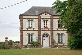 The town hall in Beaubray