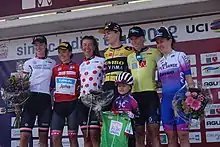 Podium after stage 5left to right: Mischa Bredewold, Audrey Cordon-Ragot, Kirstie van Haaften, Riejanne Markus, Lorena Wiebes, Amanda Spratt