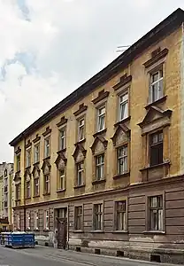 Facade at Nr.27