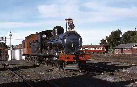 Dübs-built ex CGR no. 182, IMR no. C509, SAR no. 462, with a round-topped firebox and Type YC three-axle tender