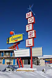 Image 5The 4 Seasons Motel sign in Wisconsin Dells, Wisconsin is an excellent example of googie architecture (from Motel)