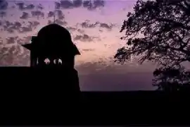 A mesmerising sunset at Rani Roopmati Pavilion