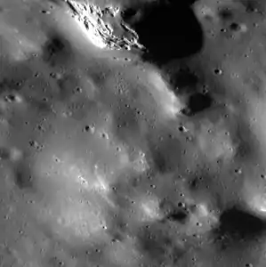 Hollows located on the south-facing slope of Ahmad Baba's peak ring