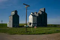 The grain elevators in Alamo