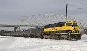 Image 30A train in Alaska transporting crude oil (from Rail transport)