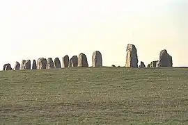 Side view of Ales Stone.