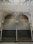 Arches leading to a side chamber in the Sala de los Abencerrajes