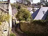 The Mendip Way passes the outskirts of Shepton Mallet via a number of alley ways.