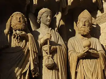 High Gothic – the highly-individualized faces on facade of Amiens Cathedral