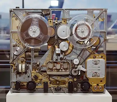 Ampex audio recorder without covers