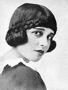 Photographic portrait of Anita Loos