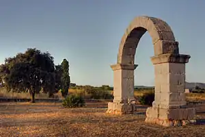 Arch of Cabanes