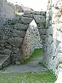 Arpino, pointed arch.